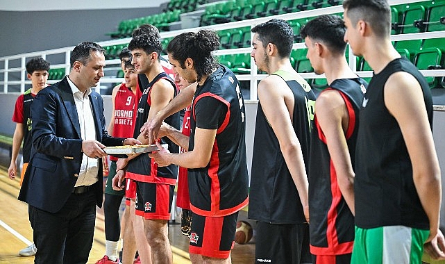 Bornova’nın gençleri Türkiye Şampiyonluğu yolunda
