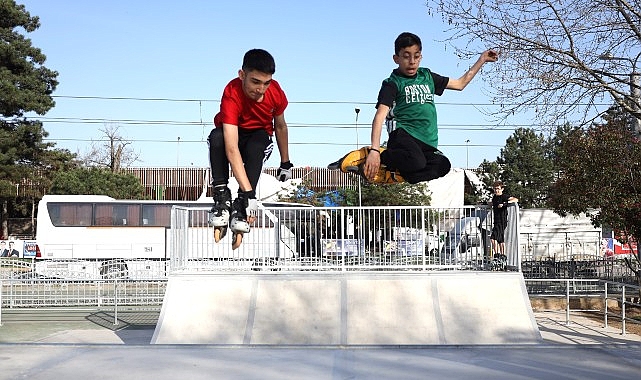 Büyükşehir adrenalin tutkunlarını unutmuyor; Bir skate park da Darıca’ya