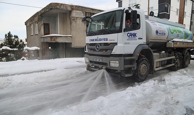 Canik’te Karla Mücadeleye Tam Not