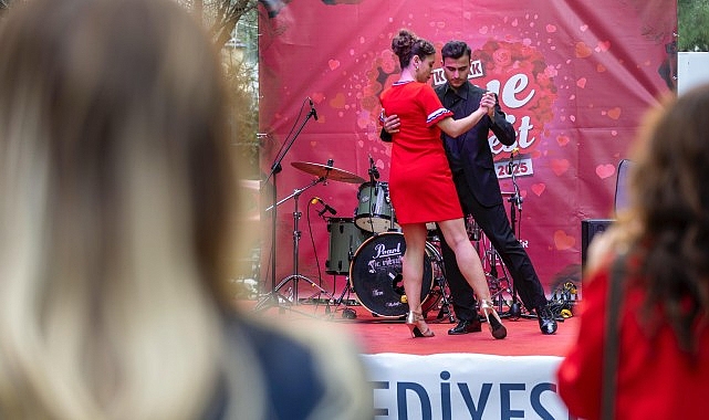 Konak’ta Love Fest rüzgarı esti