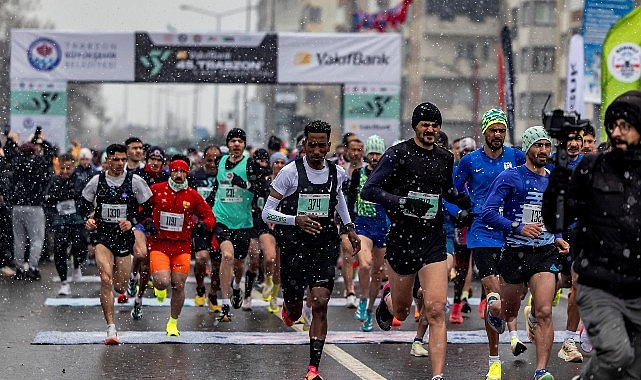VakıfBank 45.Uluslararası Trabzon Yarı Maratonu Koşuldu