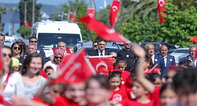 Aliağalılar 23 Nisan Çocuk Bayramı’nı Avcı Ramadan Parkı’nda Kutladı