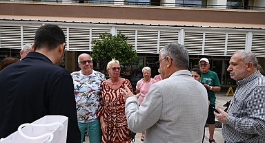 Alman çifte Başkan Topaloğlu’ndan teşekkür plaketi