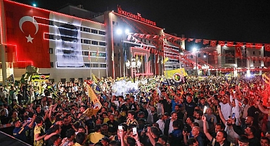 Şampiyonluk Maçı Dev Ekranda Yayınlandı