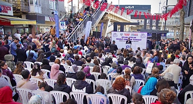 Avcılar’da Anneler Günü Sevgiyle Kutlandı