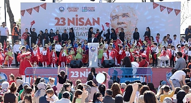 Avcılar’da ertelenen bayram, büyük bir coşkuyla kutlandı