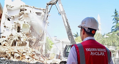 Avcılar’da Tarihi Adım: Çatılar Artık Bağımsız Konut Olabilecek