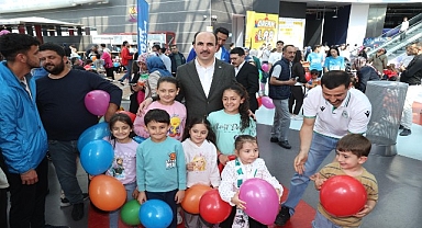 Başkan Altay, Bilim Merkezi Çocuk Şenliği’nde Çocukların Coşkusuna Ortak Oldu