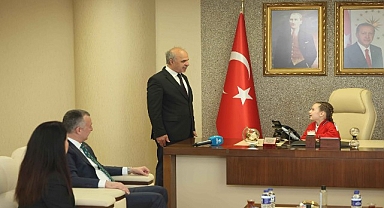 Başkan Büyükakın geleneği bozmadı: Çocuk Bayramı’nda Başkan Damla oldu
