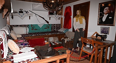 Başkan Topaloğlu’ndan Ramazan Kar’a plaket