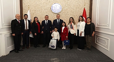 Başkan Uzun, Makamını Çocuk Başkana Devretti…
