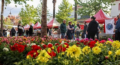 Bayındır 26. Uluslararası Çiçek Festivali’nin ilk Günü Dolu Dolu Geçti