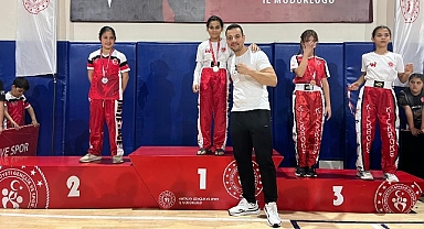 Belediye kick boks sporcularından büyük başarı