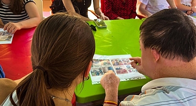 Bornova’da bağlar sevgiyle örüldü