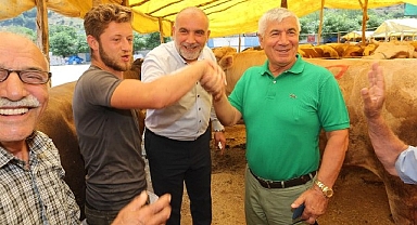 Canik’te Kurbanlıklar Görücüye Çıktı