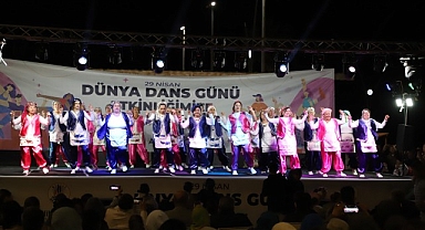 Dikili’de Dünya Dans Günü Coşkusu