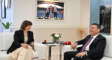 Dünya Seyahat ve Turizm Konseyi Başkanı Julia Simpson’dan Başkan Muhittin Böcek’e ziyaret