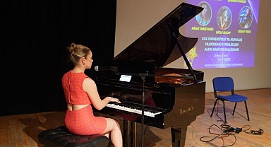 EÜ “Altın Kariyer Buluşması” sanat ve vefayı bir araya getirdi