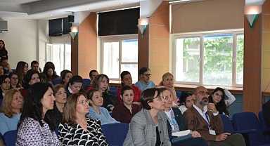 EÜ Eczacılık Fakültesinde Ufuk Avrupa Projesi Bilgilendirme Toplantısı yapıldı