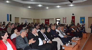 EÜ TDAE Kurucu Müdürü Prof. Dr. Türkmen’in 80. Yaşına İthafen “Âşıklık Geleneği Paneli” düzenlendi