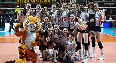 Eczacıbaşı Dynavit, Vodafone Sultanlar Ligi’ni üçüncü sırada tamamladı