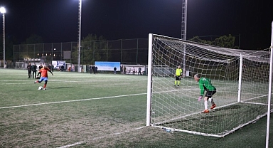 Ege Üniversitesi Masterlar Futbol Takımı şampiyonluğa uzandı