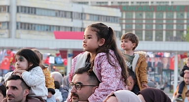 “Elif’in Düşleri” 23 Nisan şenliklerine katıldı