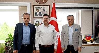 Emekli olan personelden veda ziyareti