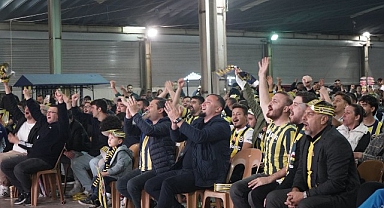 Fenerbahçe’nin Avrupa zaferi dev ekranda izlendi
