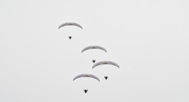 Katar Paramotor Milli Takımı’ndan Başkan Usta’ya Teşekkür Plaketi