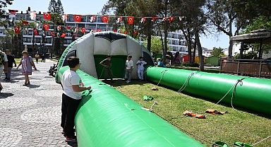 Kemer’de 23 Nisan coşkusu