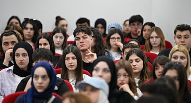 Kocaman Gençlerle Birlikte