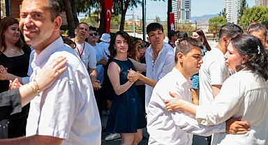 Konak’ta Engelliler Haftası’na engelsiz kutlama