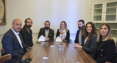 Konak’ta imzalar sanat için atıldı