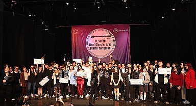 Liseli gençler müzik yeteneklerini sergiledi