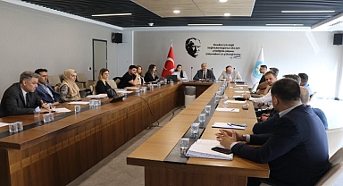 Manisa Enerji Platformu’ndan ilçe belediyelerine güneş enerjisi sistemleri eğitimi