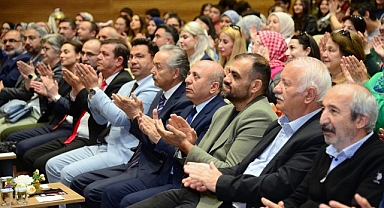 “Mikrofon 10’larda”da Genç Sesler Yeteneklerini Konuşturdu