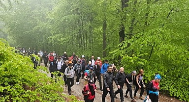 İnegöl’de 19 Mayıs Kutlamaları Doğa Yürüyüşü İle Başladı