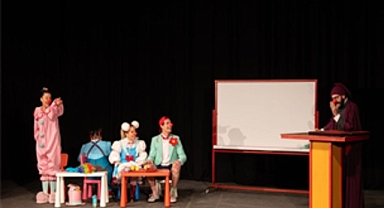 İzmir Şehir Tiyatroları’ndan çocuklara bayram armağanı