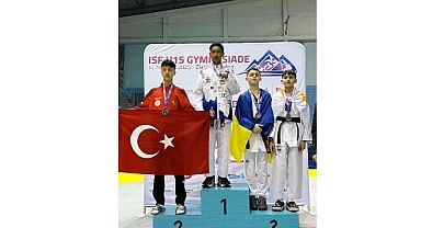 İzmir’li Öğrenciden Dünya İkinciliği Gururu!