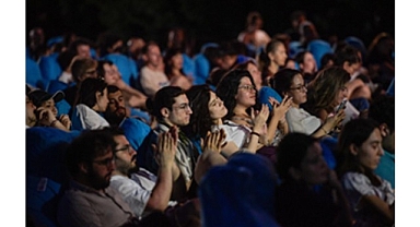 Açık havada sinema keyfi başladı