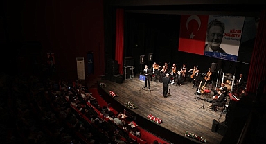 Aydın Büyükşehir Belediyesi, ‘Memleket Şairi’ Nâzım Hikmet’i konser ile andı