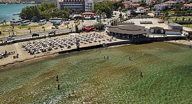 Ayvalık Belediyesi plajlarında göndere “Mavi Bayrak” çekildi…