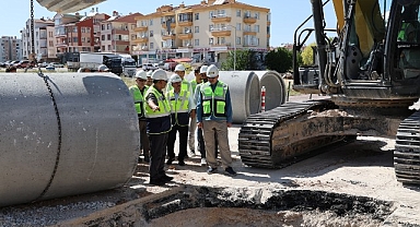 Başkan Altay: “2. Etabı Devam Eden Kanalizasyon Master Planı İle Olası Taşkınları Önüne Geçeceğiz”