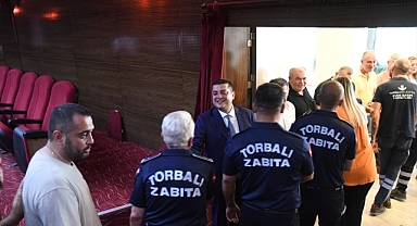 Başkan Demir, belediye personeli ile bayramlaştı