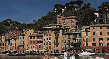 Benzersiz bir karaktere sahip ve ikon haline gelmeye aday Maxi-Rib tekneler bu iş birliğinden doğdu.