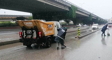 Canik’te Sağanak Yağışa Karşı Etkin Mücadele