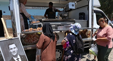Güzelbahçe Belediyesi Ferdi Zeyrek için lokma döktürdü