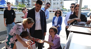 Karabağlar Belediyesi’nden Ferdi Zeyrek Anısına Lokma İkramı