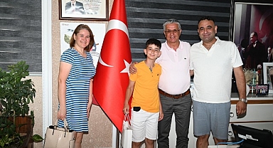 Minik Gögeş, Başkan Topaloğlu ile tanışmaya geldi